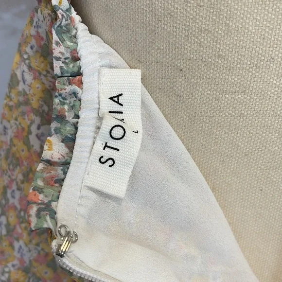 Storia Layered Ruffle Floral Dress - Picture 7 of 8